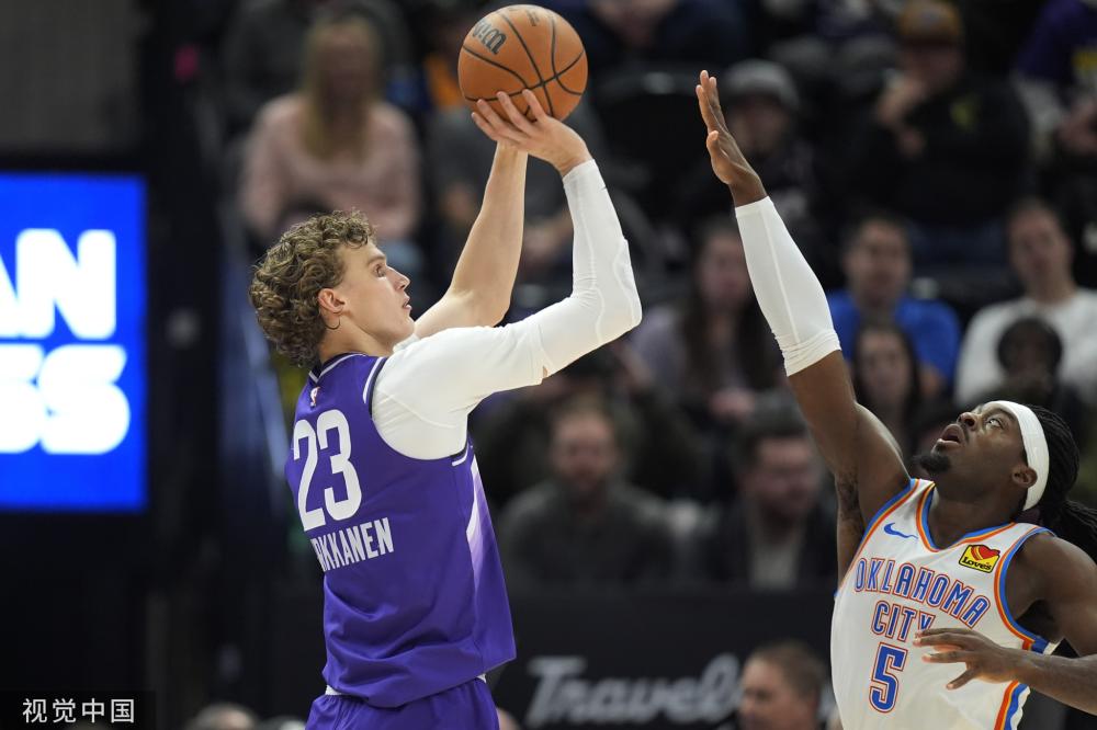 他在俱乐部 他在俱乐部